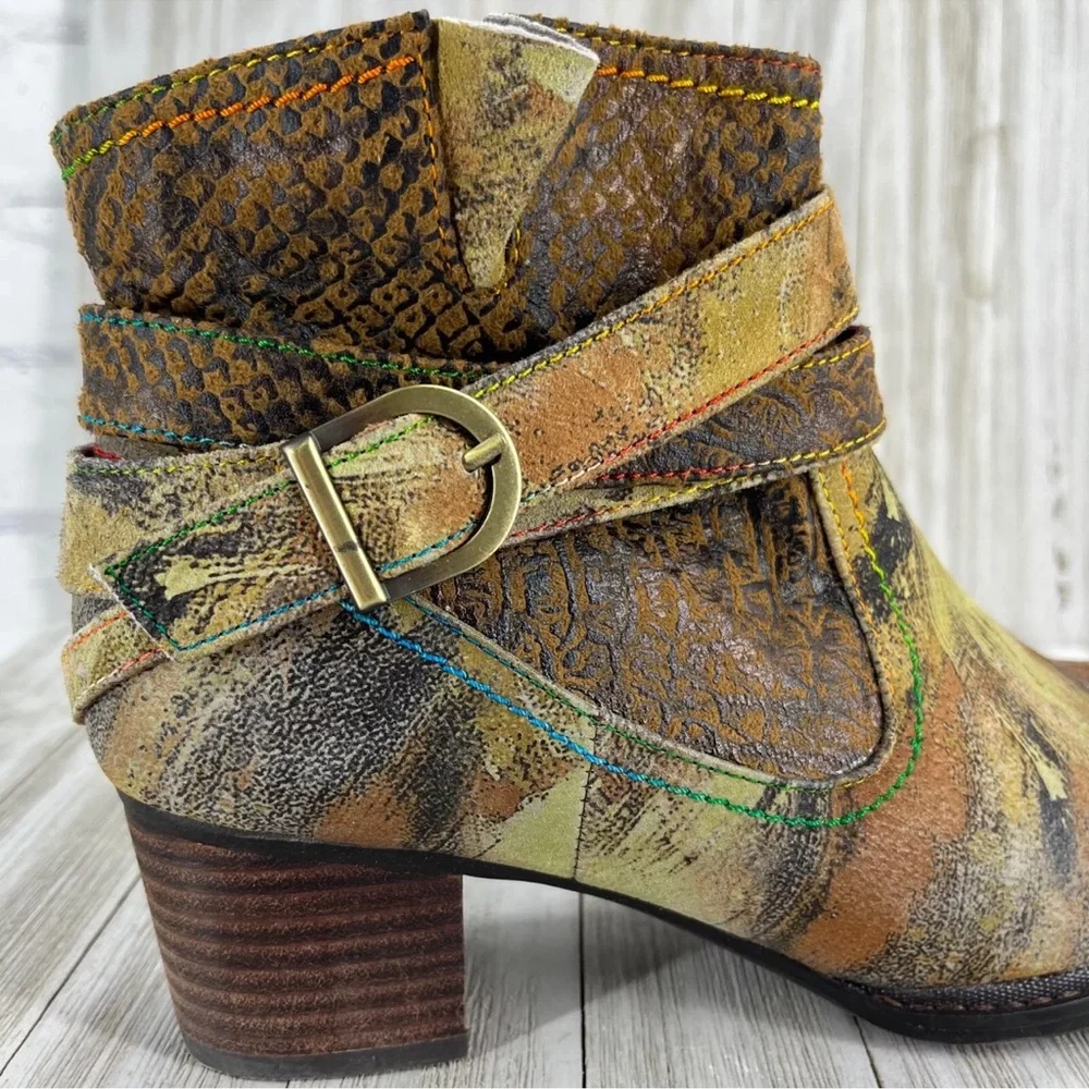L’Artiste Hand Painted Leather Ankle Boots Size 6.5 - Picture 2 of 11